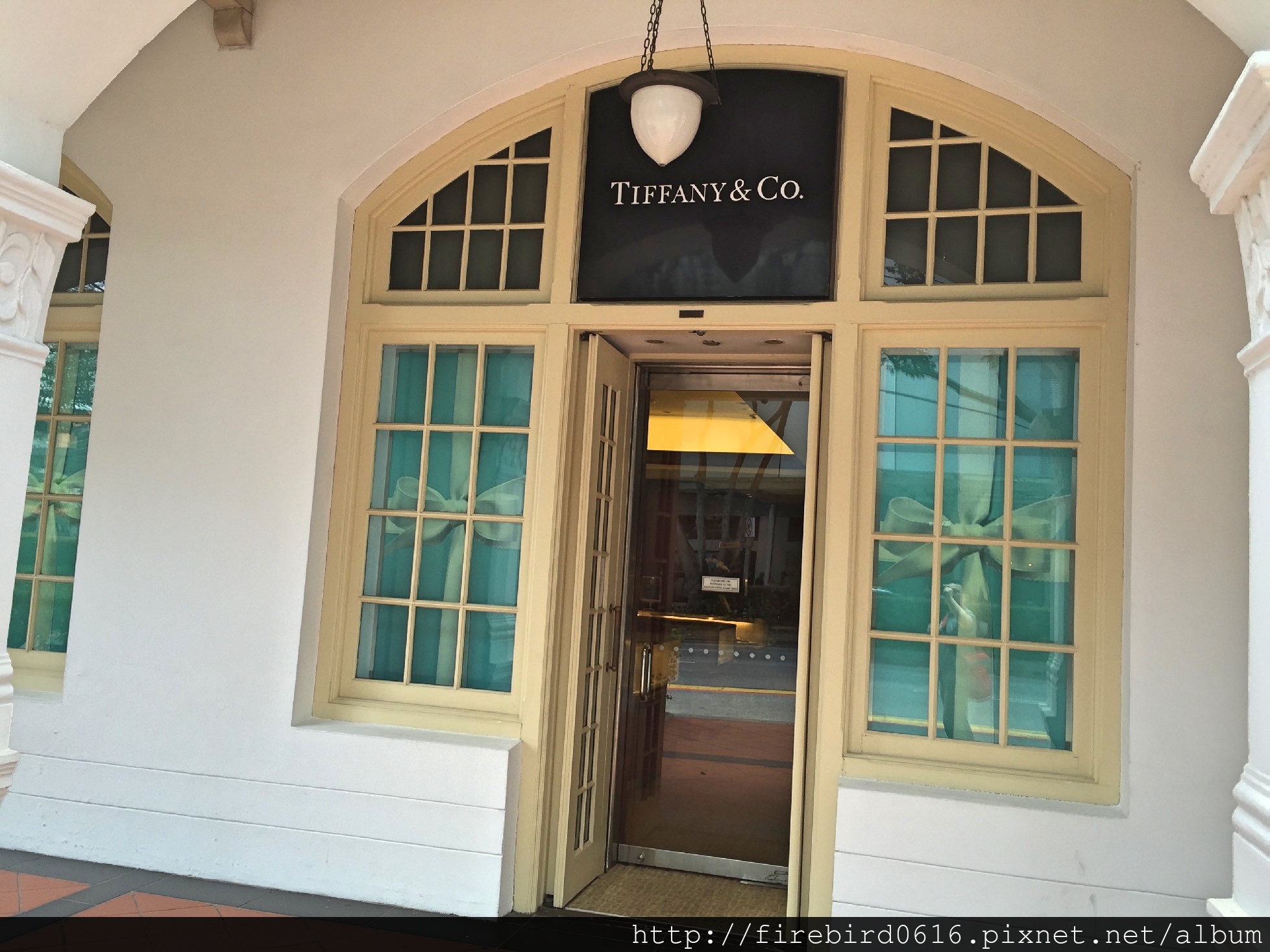 2-2Singapore-Raffles-hotel-shop2.jpg
