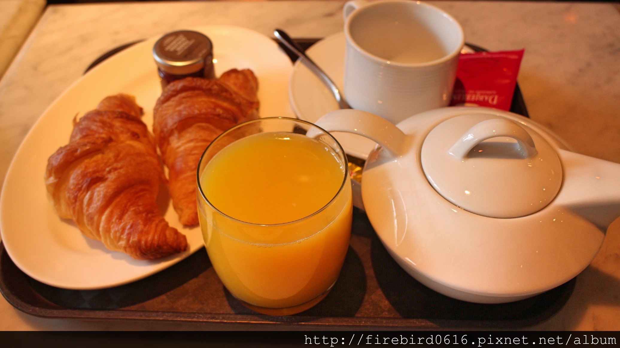 Singapore-Raffles-hotel-Ah Teng%5Cs Bakery 3.jpg