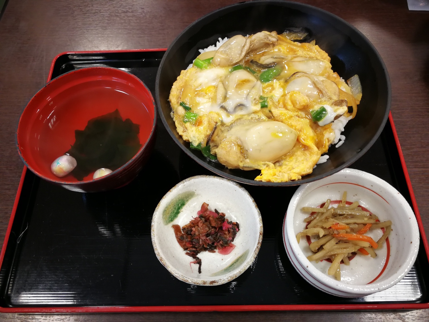 4-1宮島嚴島牡蠣大餐5.jpg