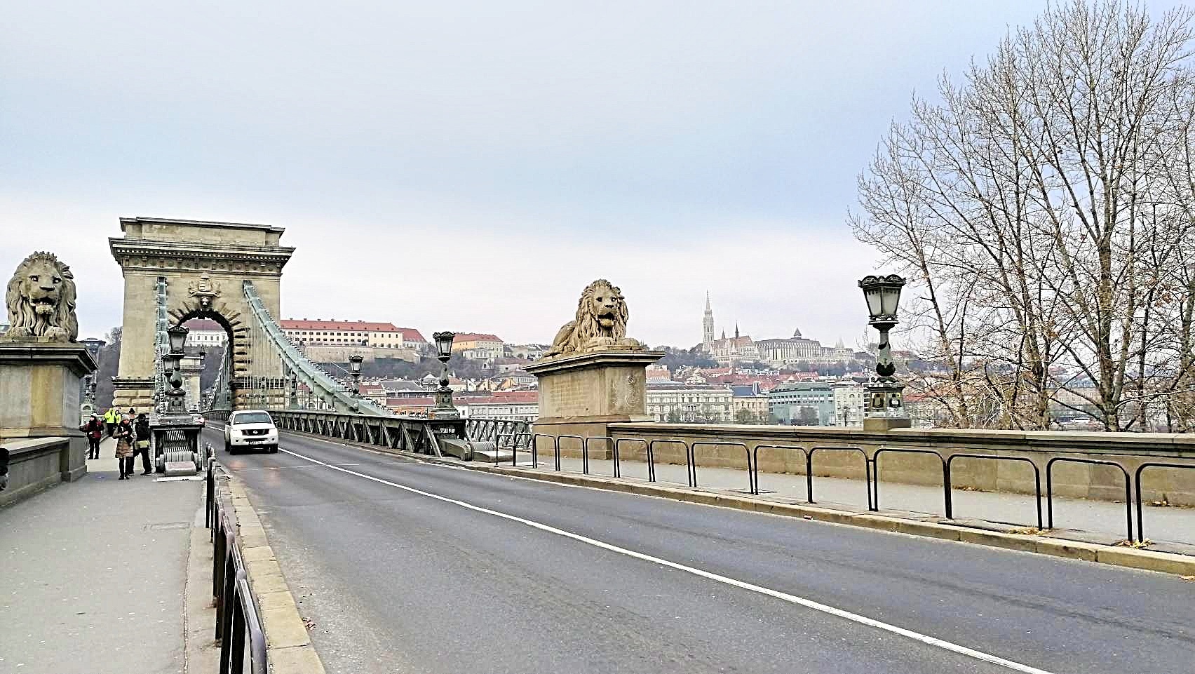 鎖鏈橋-1.jpg