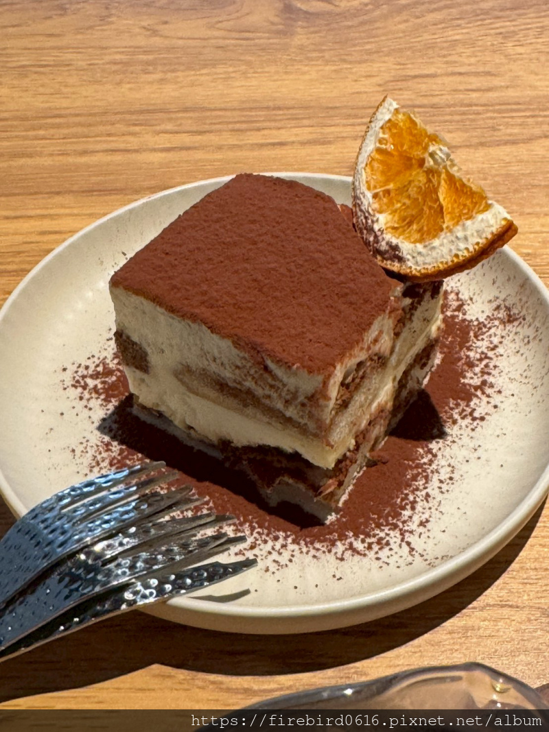 桃園中壢中央西路Mukkacafe-9.jpg